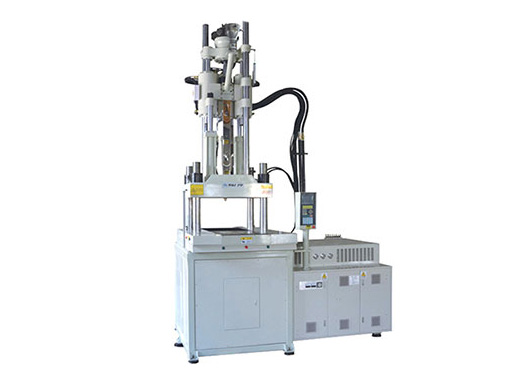 立式單滑板注塑機4